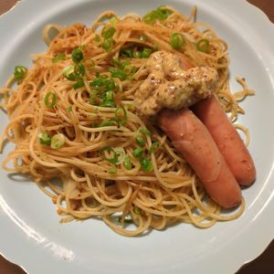 たりおの作ってみた!投稿(マスタードパスタ　粗挽きウィンナーのためのパスタ出来ました)