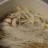 簡単なのに本格的!汁まで飲み干す【濃厚鶏だし麻辣湯】の工程3