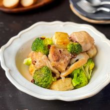 【鶏もも肉とブロッコリーの無限ペペロン】