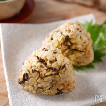 オートミール米化 塩昆布 チーズおにぎり 美味しいんです By 二階堂麻奈美 レシピサイト Nadia ナディア プロの料理家のおいしいレシピ