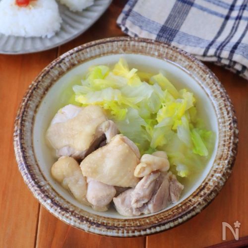 切って煮るだけ！白菜が主役の鶏ももコク旨煮