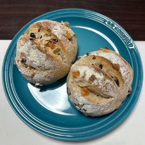 🩵ドラえもんの作ってみた!投稿(ドライフルーツの全粒粉パン。)