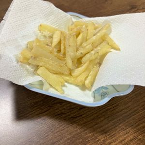 あいるんの作ってみた!投稿(揚げない！指まで美味しい【やみつきポテトフライ】)