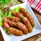 うまだれ!スナップえんどうの甘辛肉巻き