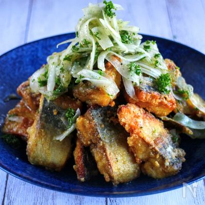 サバの香ばしカレー竜田揚げ★ぱせり塩だれがけ
