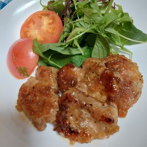 あきぷぅの作ってみた!投稿(ご飯が進む♡食べ過ぎ注意『柔らか豚ヒレの玉ねぎソース』)