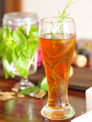 【超簡単レシピ】ローズマリーアイスティー