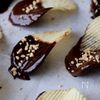【バレンタイン】市販品アレンジ♪簡単♪ポテチチョコの工程2