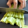 ワンパン10分！【ふんわり卵のひき肉オイスター炒め】の工程1