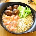 【鶏肉のゆず塩鍋】ゆずの香りでお肉さっぱり！野菜たっぷり鍋