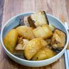 肉厚ぶりで作る定番「ぶり大根」