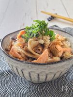鮭ときのこの炊き込みご飯