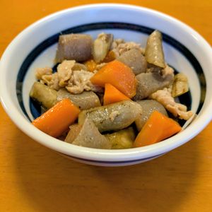 ゆきまる🐬🫧の作ってみた!投稿(【こんにゃくとごぼうの甘辛煮】これ作れたら一生役立つ27)