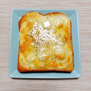 よっこの作ってみた!投稿(はちみつチーズおつまみバナナトースト)