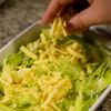カリッとした食感が最高!豚バラとキャベツのチーズソース焼きの工程3