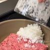 ワンパン10分！【ロコモコ丼】の工程2