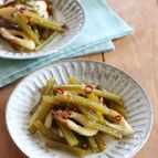 茎わかめとちくわのピリ辛炒め