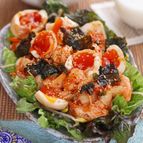 韓国風プリプリ海老と味玉と豆もやしのごちそうサラダ