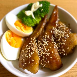なめこ母の作ってみた!投稿(骨抜き鶏手羽先の甘辛焼き🐓基本の甘辛味の黄金比)