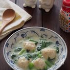 鶏だんごと小松菜の豆乳煮