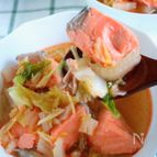 10分腸活！ごろっと鮭と白菜のあったかスープ