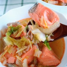 10分腸活!ごろっと鮭と白菜のあったかスープ
