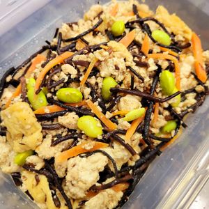 ヴェルの作ってみた!投稿(【もめん豆腐と鶏ひじきの炒り煮】栄養満点💯)