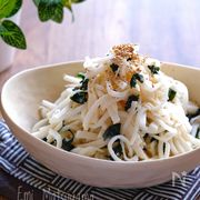 副菜にもおつまみにも！大根サラダのアレンジレシピ