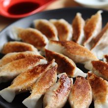 肉なしでも大満足！ピリ辛オートミール餃子