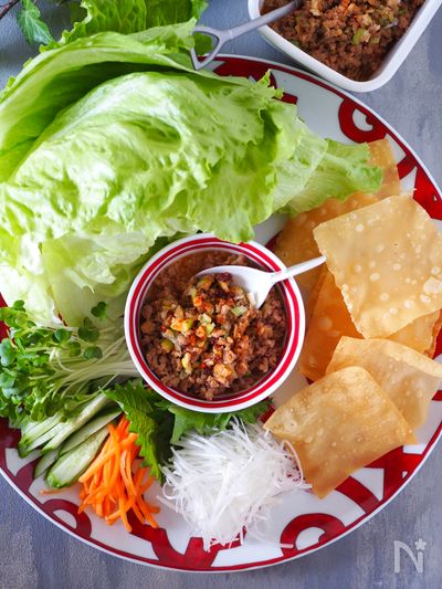 レタス1玉大量消費 アレンジ万能レンジ肉味噌レタス巻き By 道添明子 あーぴん レシピサイト Nadia ナディア プロの料理家のおいしいレシピ