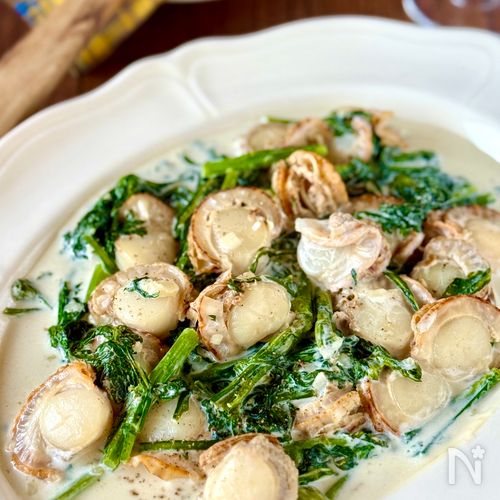 ワンパンで簡単!ワインにも合う【ほたてと春菊のクリーム煮】