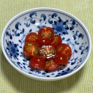キャピタンの作ってみた!投稿(5分で完成！【究極のトマトマリネ】やみつきのおいしさ♩)