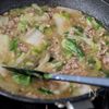 【辛さなし】包丁不要!!5分煮るだけ麻婆白菜の工程2