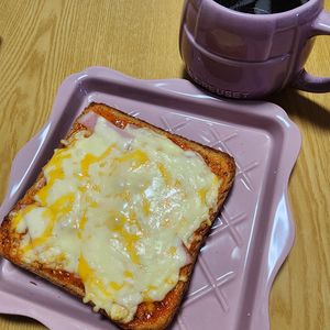 ナムディの作ってみた!投稿(【本気のピザトースト】オレガノで本格ピザの味)