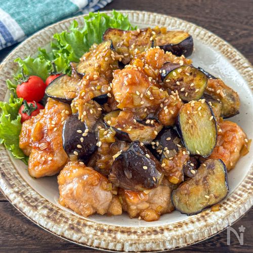 ご飯がすすむ!【もも肉となすの油淋鶏風炒め】