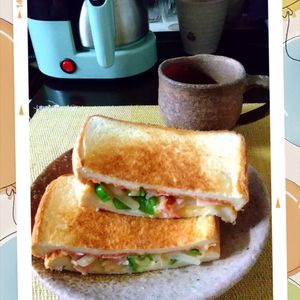 チョロリスの作ってみた!投稿(昭和のピザトースト風ホットサンド)