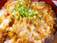 特製のあま～いマヨソース💕とろとろ照り焼き豚たま丼🤩🍚