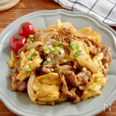 ご飯すすむ！豚たまスタミナ炒め