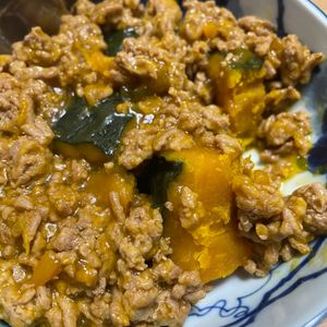 しょうこの作ってみた!投稿(【かぼちゃと生姜のそぼろ煮】ほっこりするおいしさの簡単和食♪)