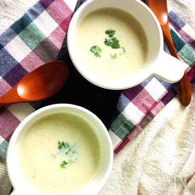 カリフラワーとゴボウの簡単！食べるスープ♡