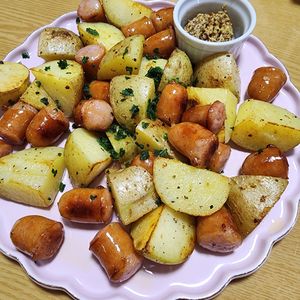 ナムディの作ってみた!投稿(フライパン10分！【絶品ジャーマンポテト】少ない調味料で♩)