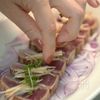 暑くなると食べたくなる‼︎『マグロの薬味カルパッチョ』の工程3