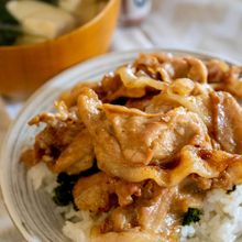 【焦がしダレが絶品！】うちの豚丼