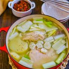 骨付き鶏もも肉で簡単タッカンマリ