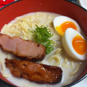 Nanaの作ってみた!投稿(【とんこつ風ラーメン】おうちにある調味料で簡単♡)