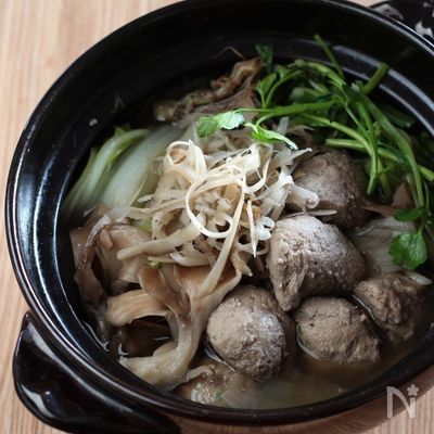 ごぼうたっぷり！鰯のつみれ鍋