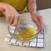 米粉で作る丸ごとチョコバナナクレープの下準備