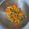KUMIKOの作ってみた!投稿(残り物消費!『ミニトマトとおくらの胡麻和え』)