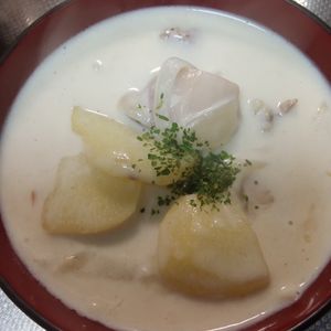 鶏皮坊主の作ってみた!投稿(ドゥフィノア風じゃがいもと鶏肉のクリーム鍋)