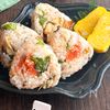 具だくさんで大満足！サバ明太青しそおにぎりの工程4